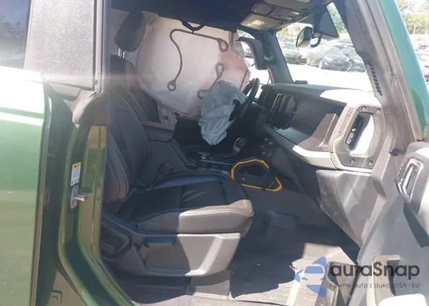 2023 Ford Bronco Badlands z USA, uszkodzony, nr VIN 1FMEE5DP6PLB92444